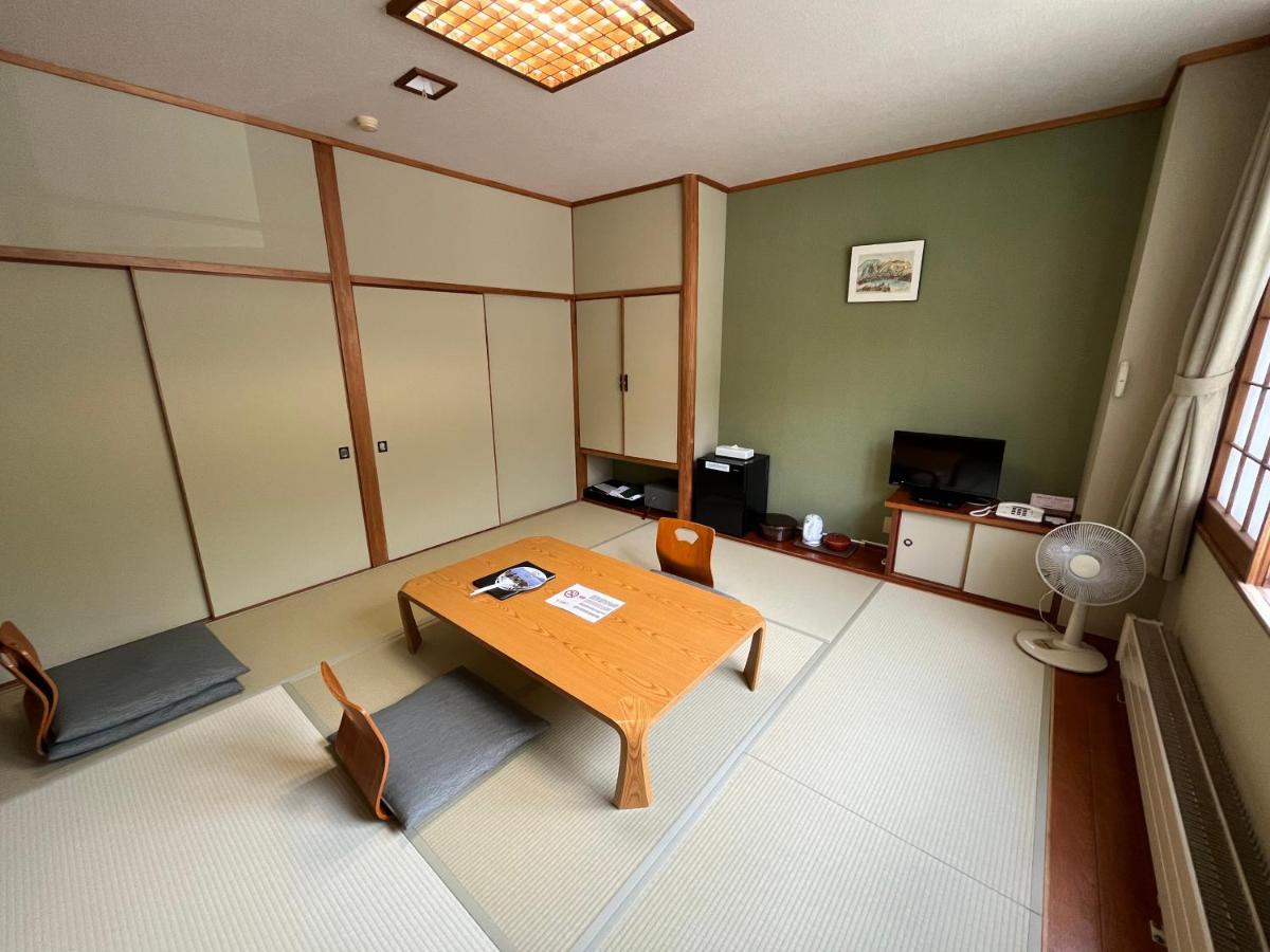 Marukoma Onsen Ryokan Chitose  Buitenkant foto