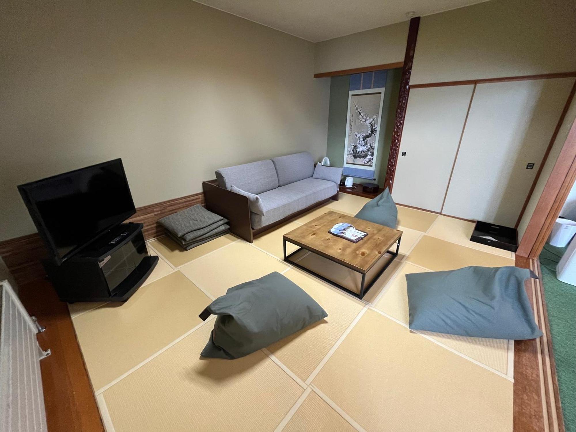 Marukoma Onsen Ryokan Chitose  Buitenkant foto
